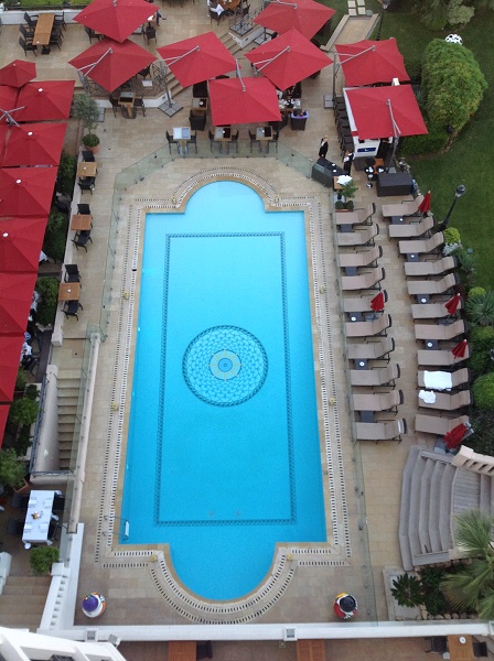 La piscina dell'hotel