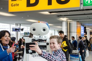 Spencer, il robot KLM all'aeroporto di Schipol