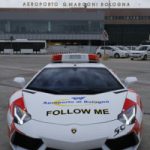 La Lamborghini Aventador “Follow Me” d’eccezione all’Aeroporto di Bologna