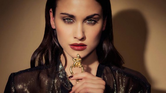 Giovanni Raspini seduce con Neckplace