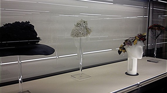 A hat, back to the future (ING.)