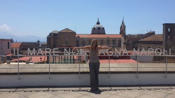 Dalle Stazioni dell’Arte a passeggio per una Napoli Pop d’autore