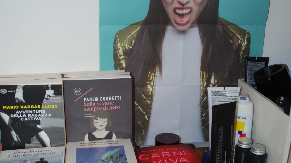 Può una libreria diventare un parrucchiere? Possono convivere look e cultura?