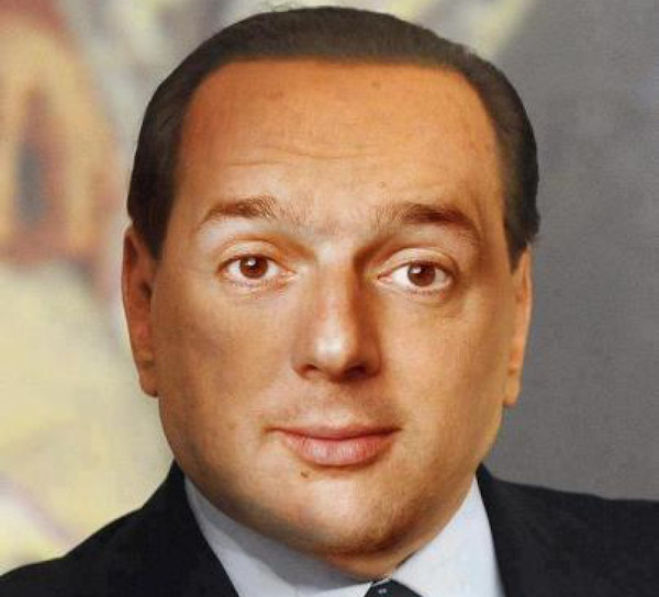 Renzusconi, Scanzi ridicolizza Renzi, l’allievo ripetente di Berlusconi