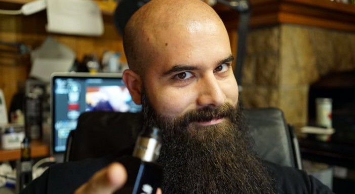 Il santone dello svapo Intervista al Santone dello Svapo, lo Yoda della Sigaretta Elettronica