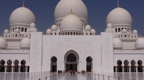 Cosa vedere ad Abu Dhabi tra un paradiso avveniristico per sportivi e l’arte contemporanea
