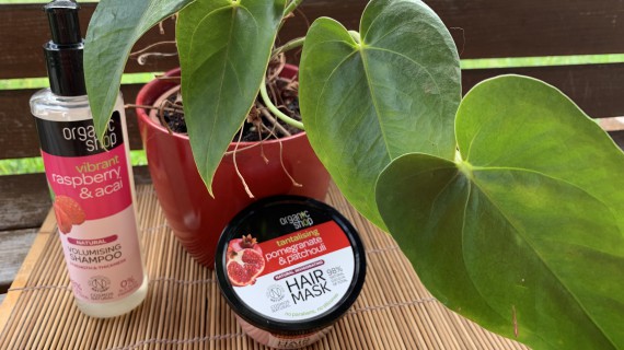 Gusti tropicali in vasetti di yogurt per curare la bellezza dei capelli