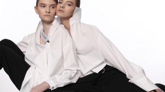 Il Pop colto di Balossa con la camicia che sembra un caftano
