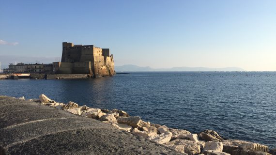 Attesa alle stelle per il nuovo libro di Elena Ferrante. Ecco tutte le iniziative di Feltrinelli