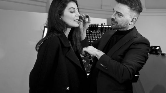 Intervista a Simone Belli al suo Christmas beauty day