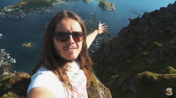 Intervista a Human Safari: “Difficile vivere senza viaggi. Vi racconto i più grandi pericoli che ho vissuto”