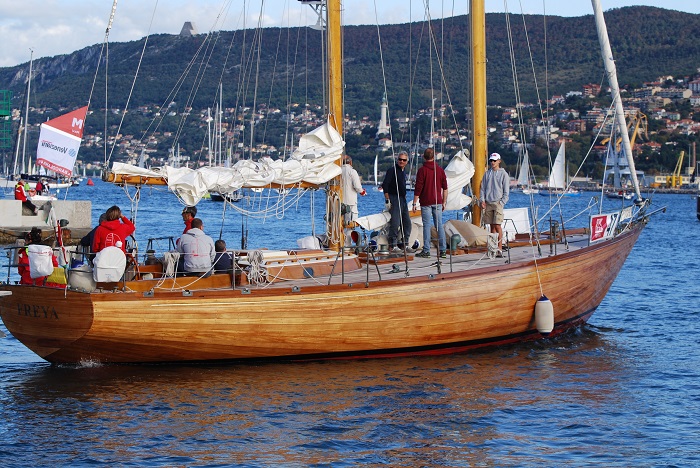 barca a vela mywhere