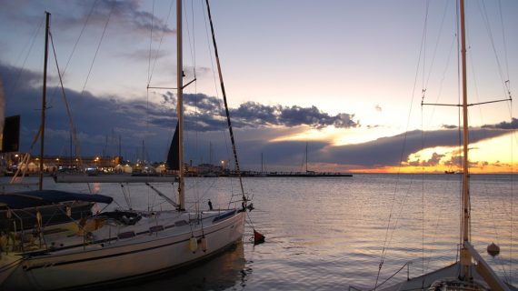 Vacanze in barca a vela gettonatissime anche nell’estate 2020: lo rivela Google