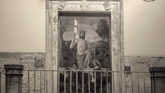 Cosa ci fa lo street artist Banksy a Sansepolcro? Ecco la mostra Affreschi Urbani