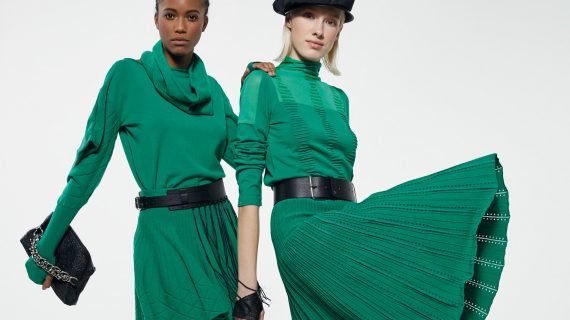 Back to plissé: tra richiami anni ‘50, linee contemporanee e tagli sartoriali