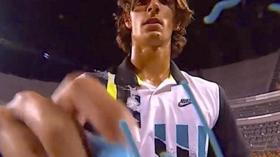 Chi è Lorenzo Musetti, il diciottenne italiano che strega il mondo del tennis