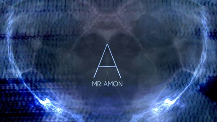 Intervista a MrAmon: chi è l’Uomo del Mistero che spaventa tutto YouTube