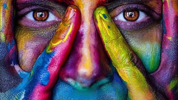 Arteterapia olistica: come sentirsi bene attraverso la creatività