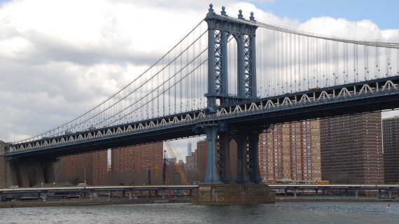 Cronache da New York. Elezioni, Feste e Covid: che clima si respira nella Grande Mela?