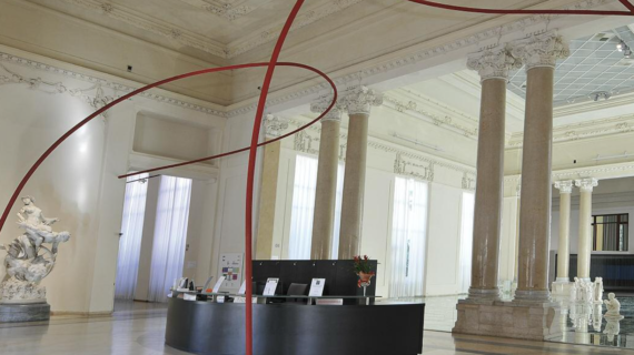 Che cos’è il Fil Rouge? Dal mito cinese a Goethe: perché si dice così e qual è il suo significato