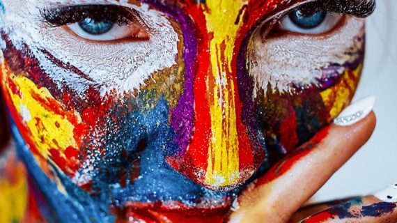 Femminilità e creatività: La donna e il connubio perfetto
