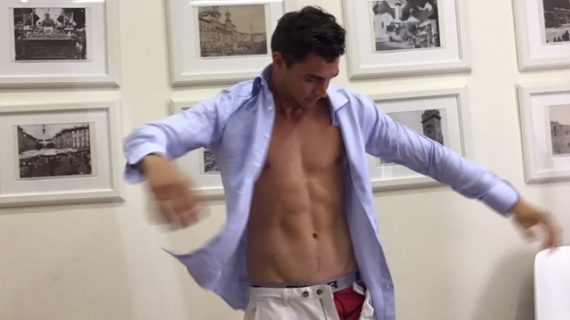 L’uomo si spoglia… e si riveste! Ecco che finalmente arrivano i saldi uomo del 2021