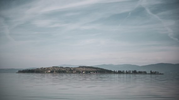 Il Trasimeno: Urat promuove la bellezza del lago tra arte, storia ed enogastronomia