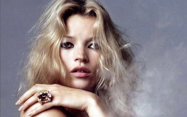 Kate Moss: l’icona della moda compie 48 anni