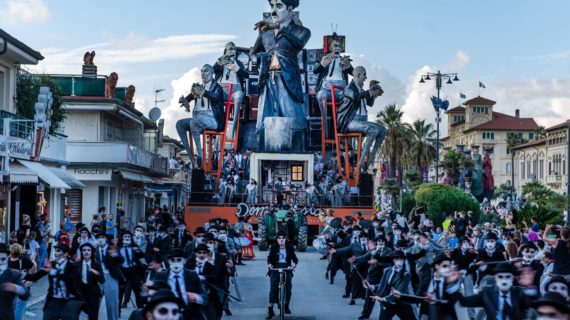 Il Carnevale di Viareggio. Tra arte, storia e tradizione