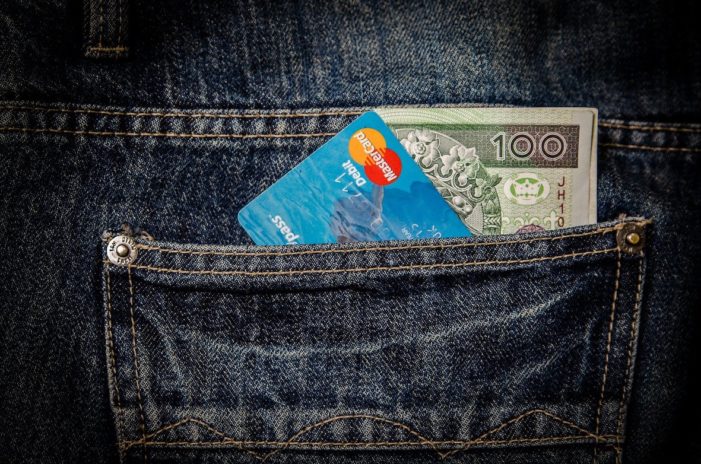 Carte di debito, di credito o ricaricabili? Vediamo a cosa servono e come si ottengono