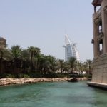 Emirati Arabi Uniti: un vero miracolo economico
