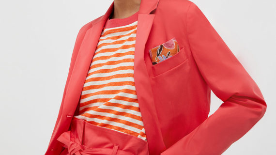 Qual’è il giusto look della laurea? Ecco alcune idee tra tailleur, blazer e scarpe