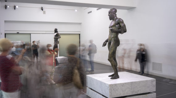 I Bronzi di Riace, cinquant’anni fa il ritrovamento