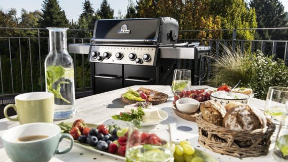 Barbecue Facile. A tavola con Minerva