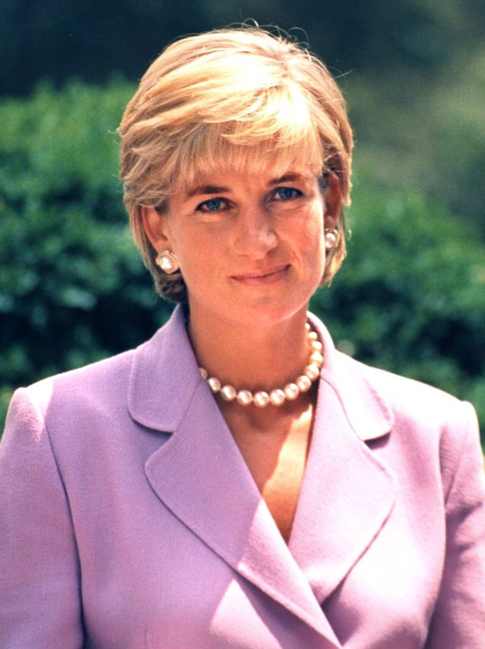 Lady Diana, la principessa del popolo, moriva 25 anni fa