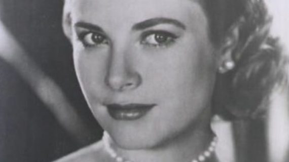 I 5 fashion trends di Grace Kelly 40 anni dopo