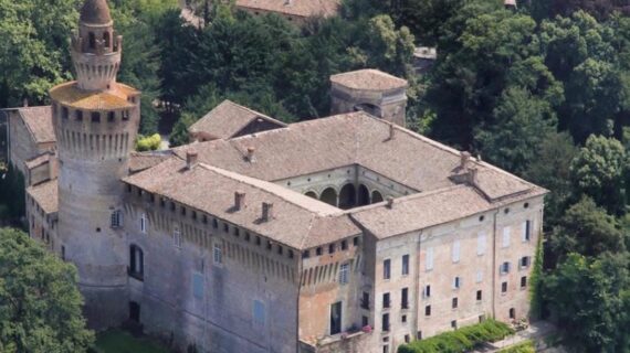5 luoghi misteriosi in Italia: alla scoperta di borghi e castelli da brivido!