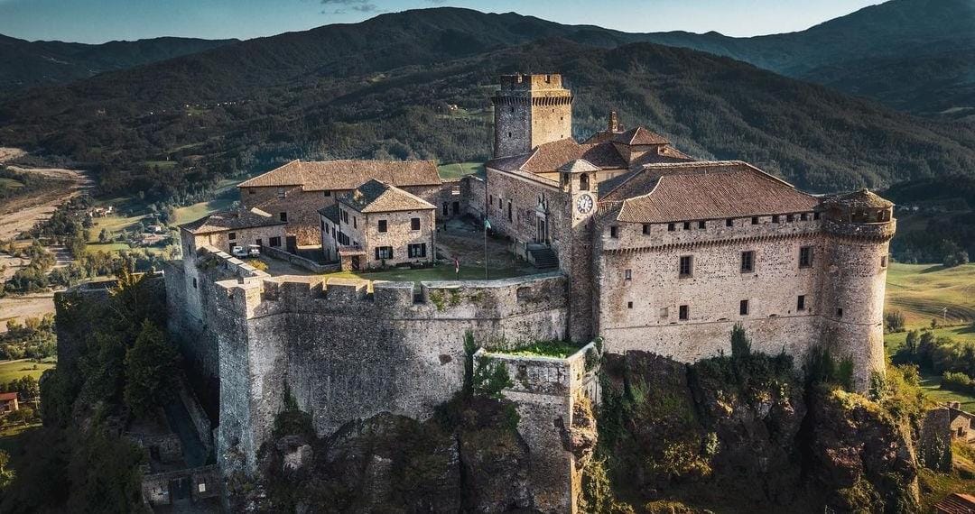 Luoghi misteriosi in Italia castello di Bardi