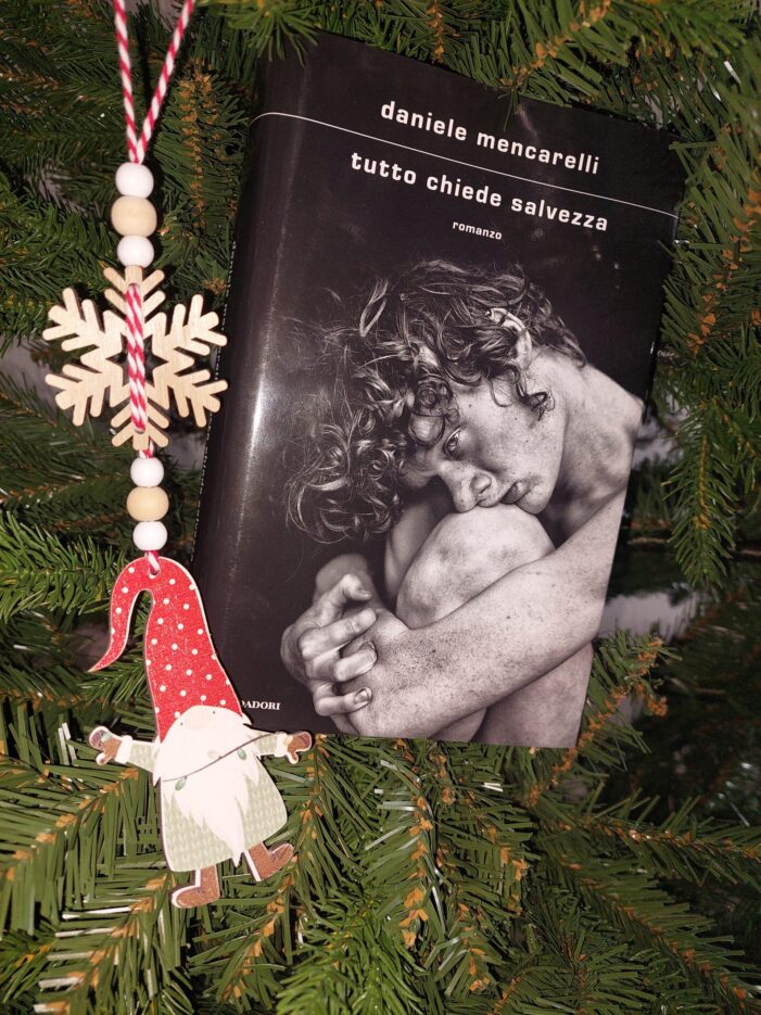 Un libro sotto l’albero di Natale: Tutto chiede salvezza di Daniele Mencarelli