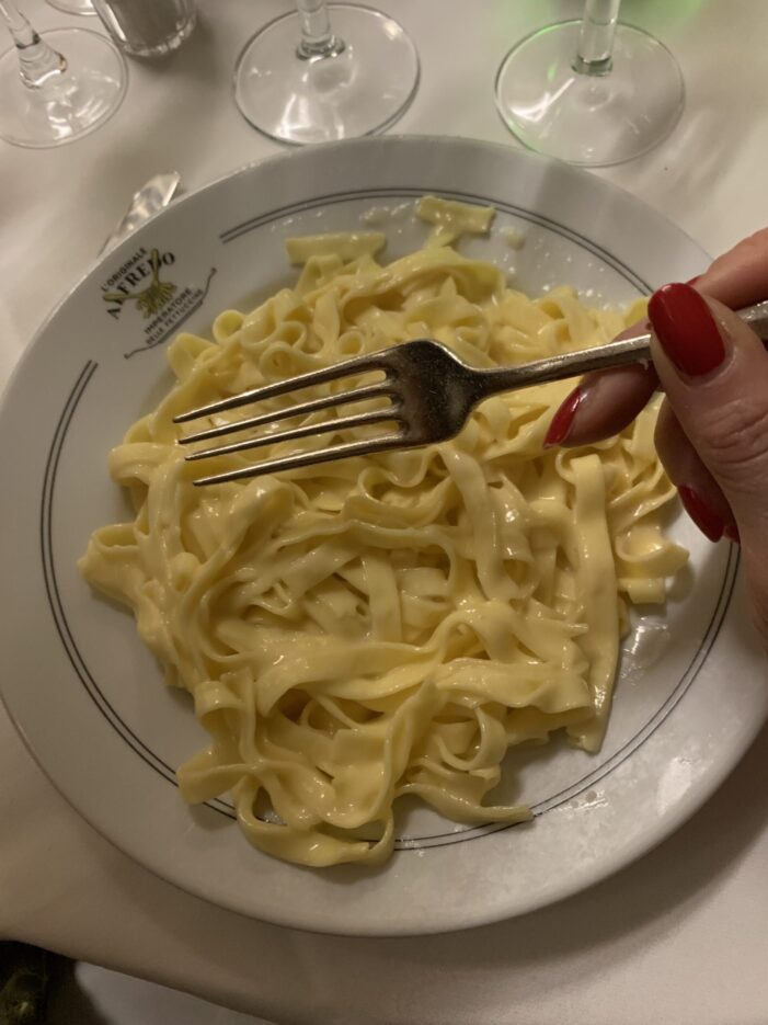 Il Vero Alfredo festeggia 115 anni. Diffidare delle imitazioni!