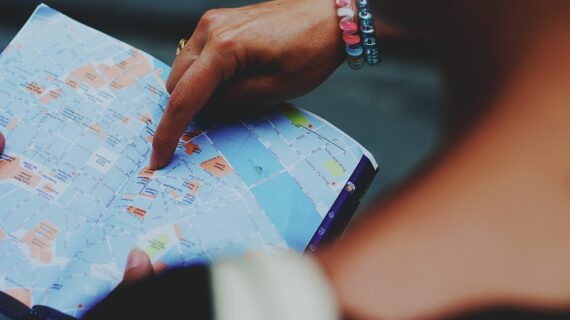 Oggi ricorre la trentesima Giornata Internazionale delle Guide Turistiche