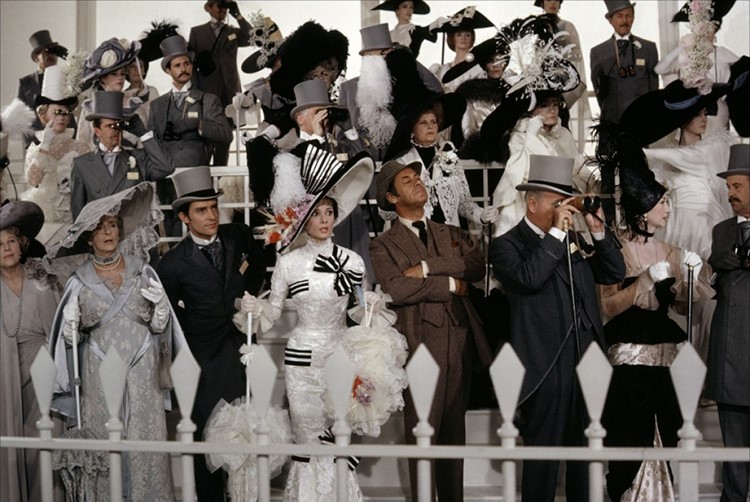 Audrey Hepburn  con un abito di Beaton in My Fair Lady (1964)