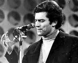 Il 21 marzo di ottantacinque anni fa nasceva Luigi Tenco, il genio italiano della canzone leggera
