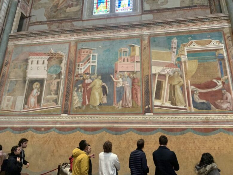 Assisi - Interno Basilica Affreschi Giotto