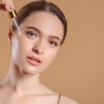 Crema viso antirughe: il segreto per una pelle dall’aspetto giovane e luminosa