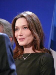 Tanti Auguri Carla Bruni