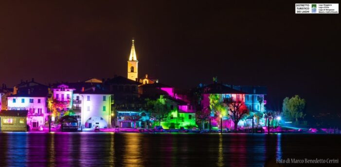 Le Isole di Luce illuminano le festività del Lago Maggiore e del Lago d’Orta