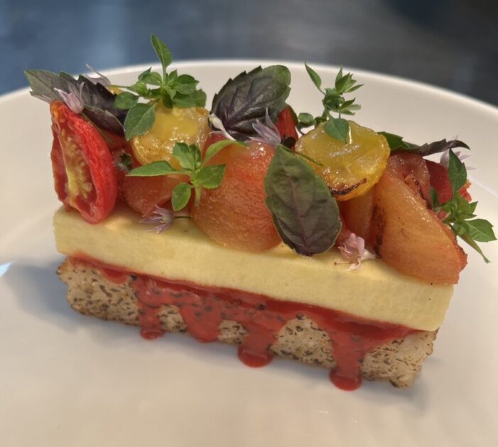 Un insolito pomodoro col riso gustoso non solo per i Vegetariani