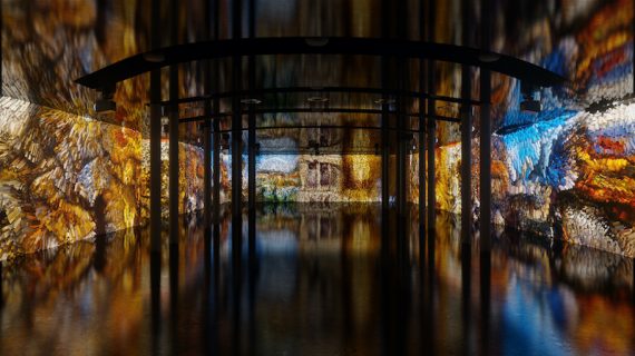 La pittura immersiva di Refik Anadol e la sua arte digitale