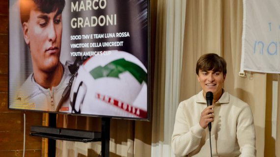 Gradoni accende Luna Rossa: donne e giovani dominano la rotta verso Napoli 2027